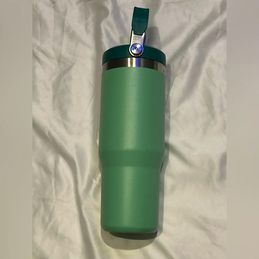 Stanley 30 oz Green Ice Flow Flip Top Tumbler - Picture 4 of 6